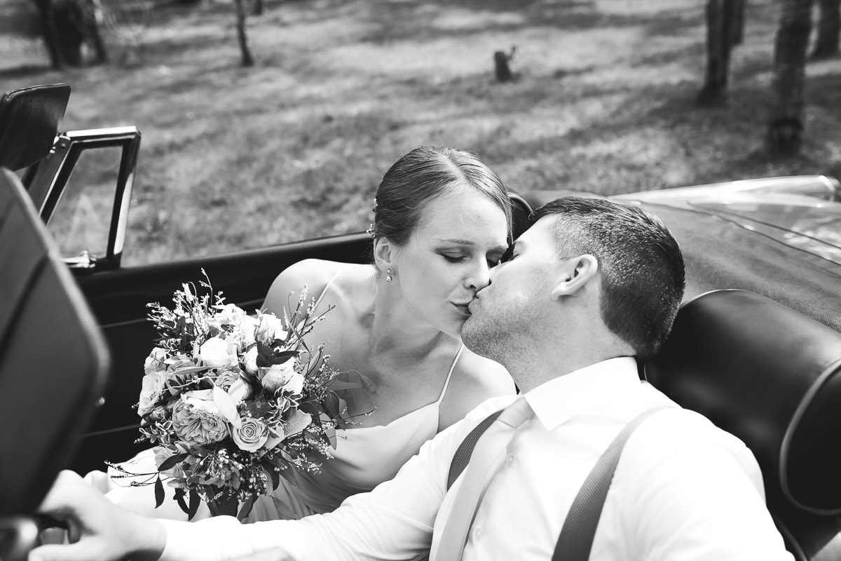 Pineridge Hollow Manitoba Wedding