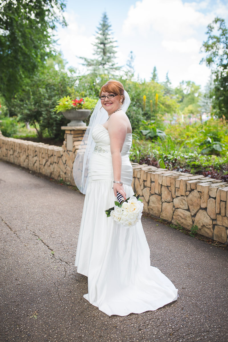 Wedding Photo at Leo Mol Sculpture Garden