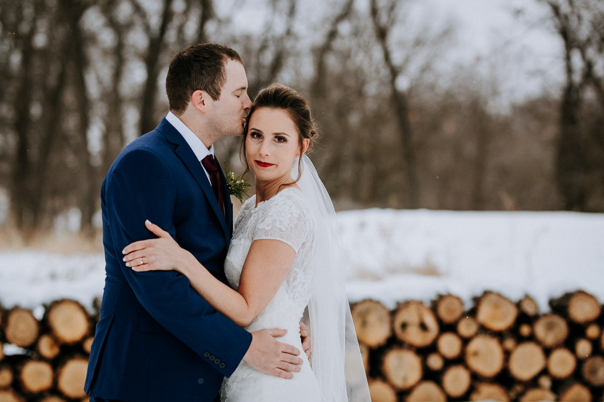 winter wedding elopement at the Gates on Roblin